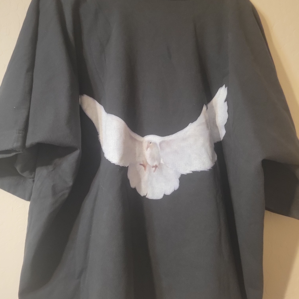 -Yeezy  Shirt with White Graphic
